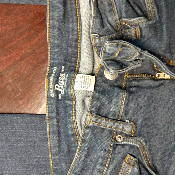 Bass Jeans - Picture 2 of 3